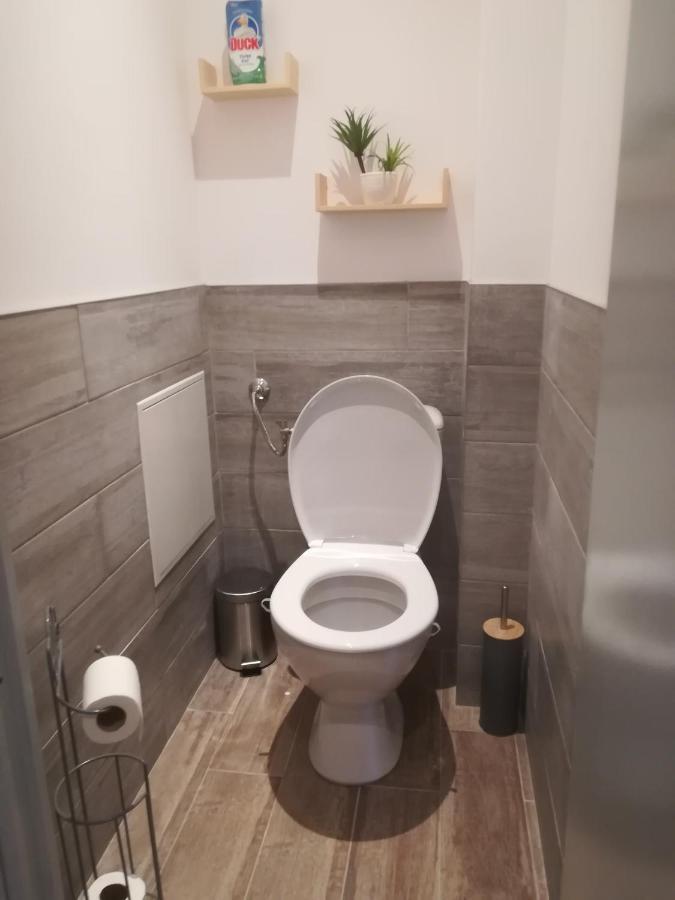 Appartement calme Saint-Maixent-lʼÉcole Extérieur photo