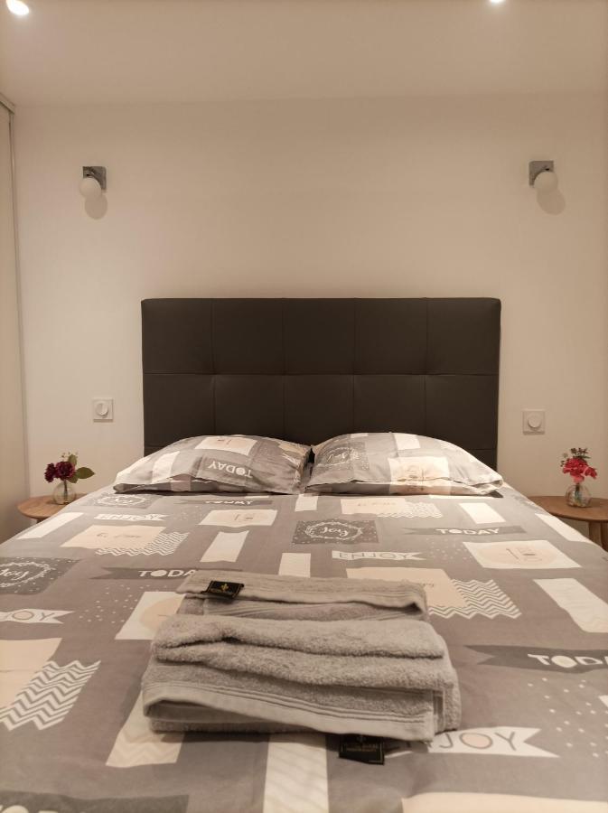 Appartement calme Saint-Maixent-lʼÉcole Extérieur photo